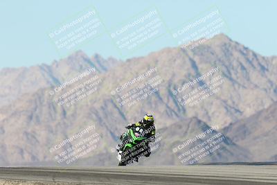 media/Dec-01-2025-Moto Forza (Mon) [[2daa91e15f]]/3-Beginner Group/Session 4 Turn 9/